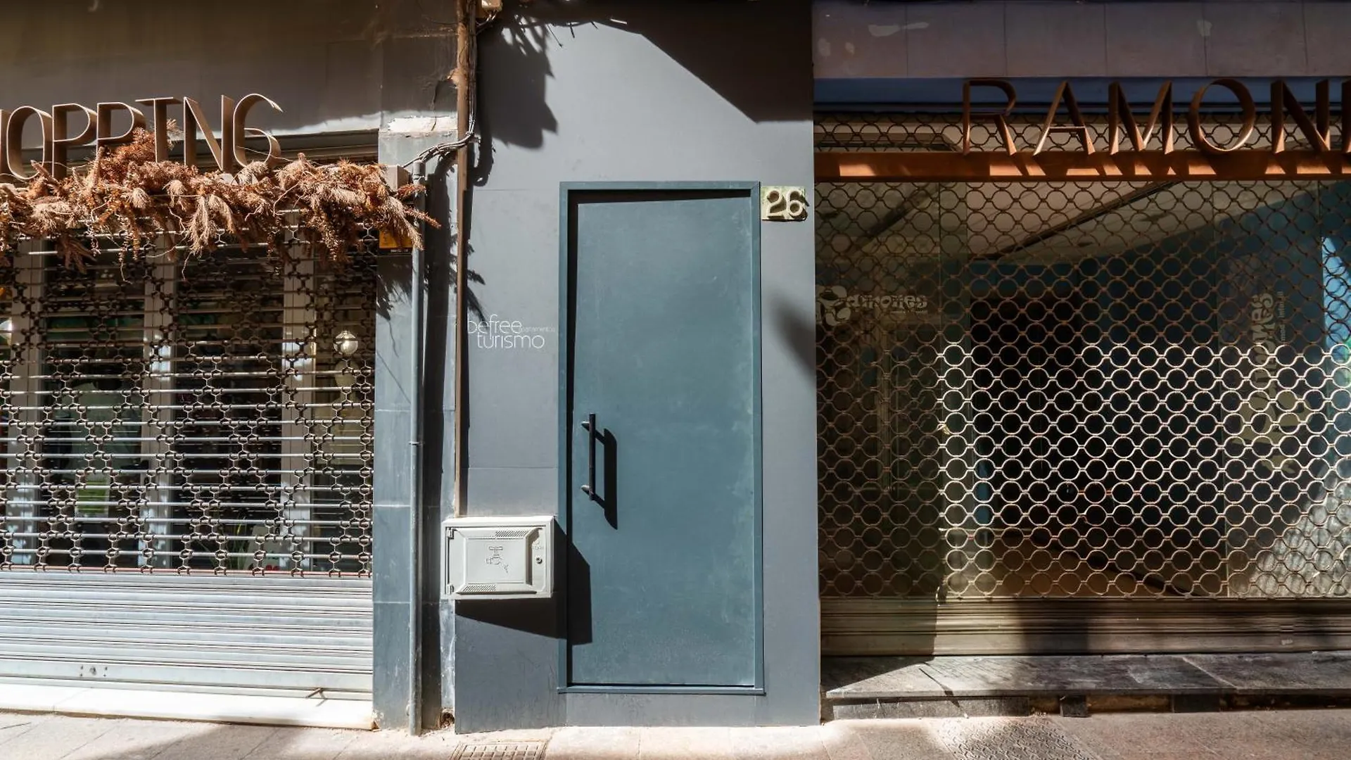 Guest house Tiendas 26 Almeria Spain